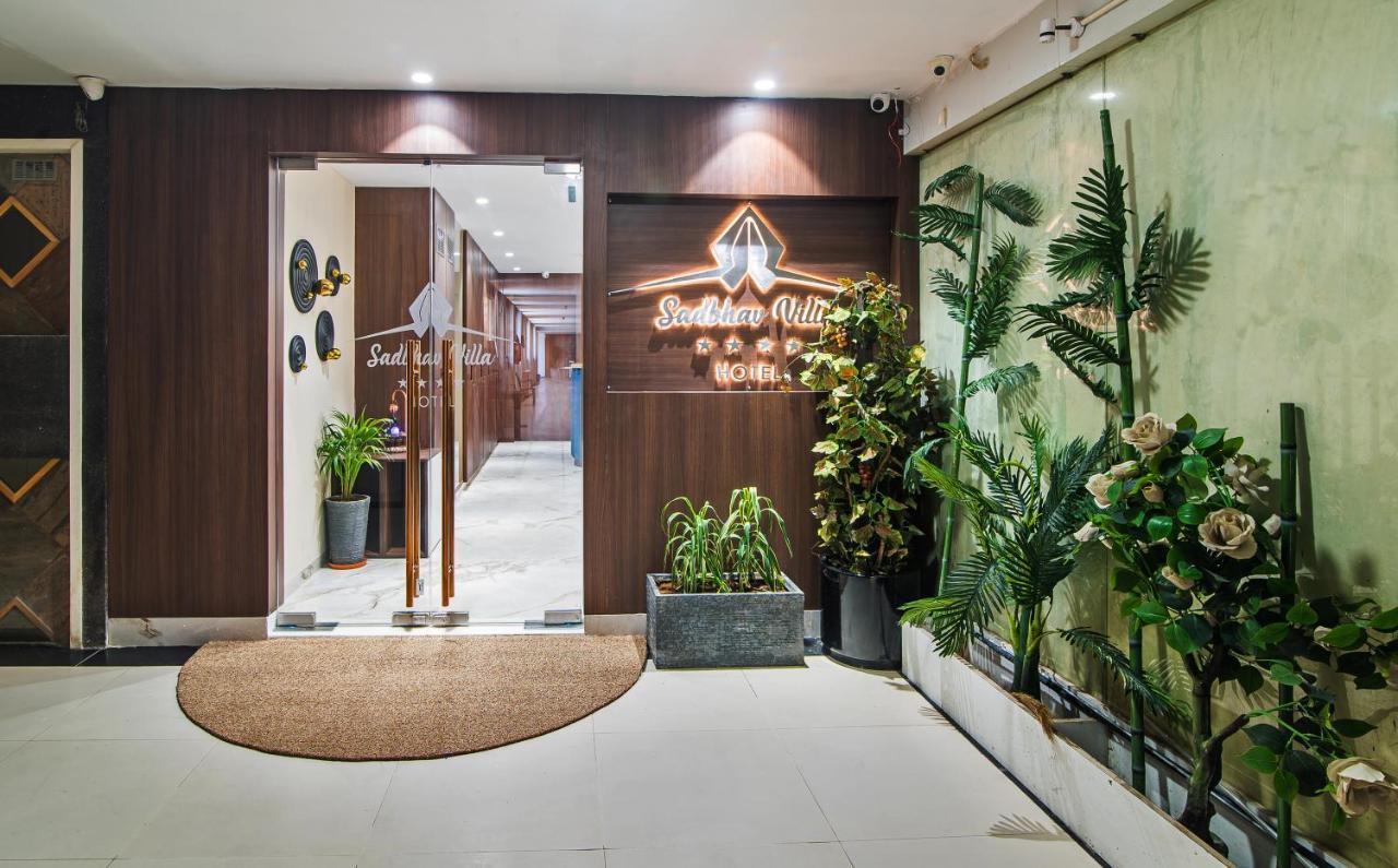 Hotel Sadbhav Villa Surat Dış mekan fotoğraf